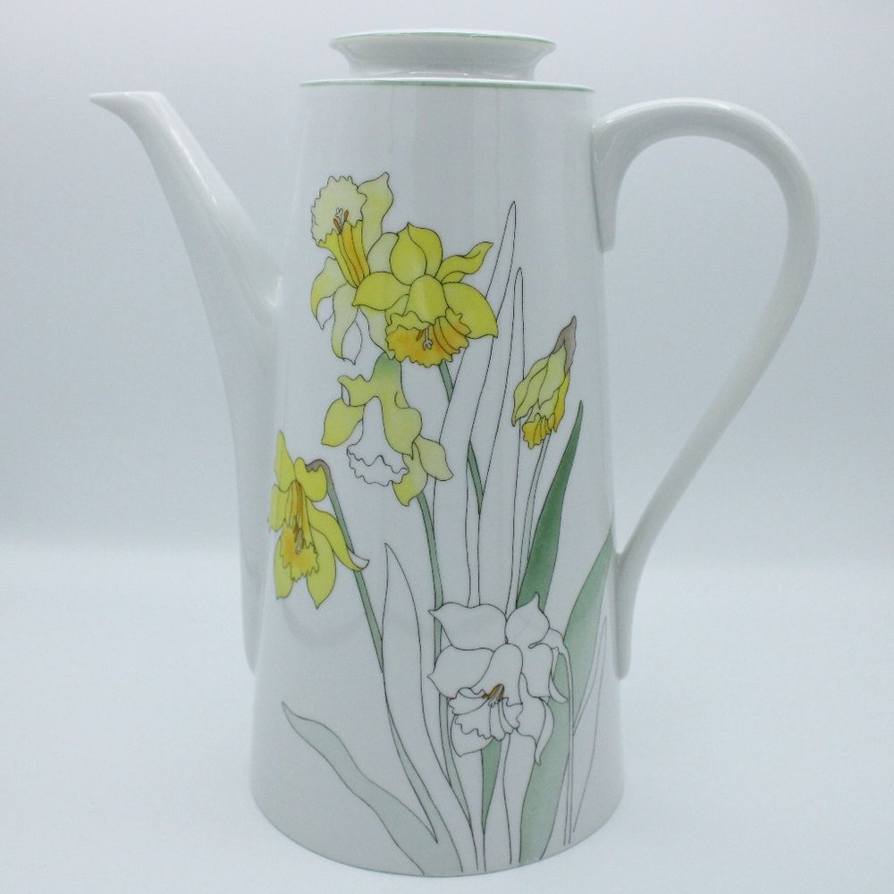 RARE Vintage Mary Lou Goertzen Daffodil Pitcher